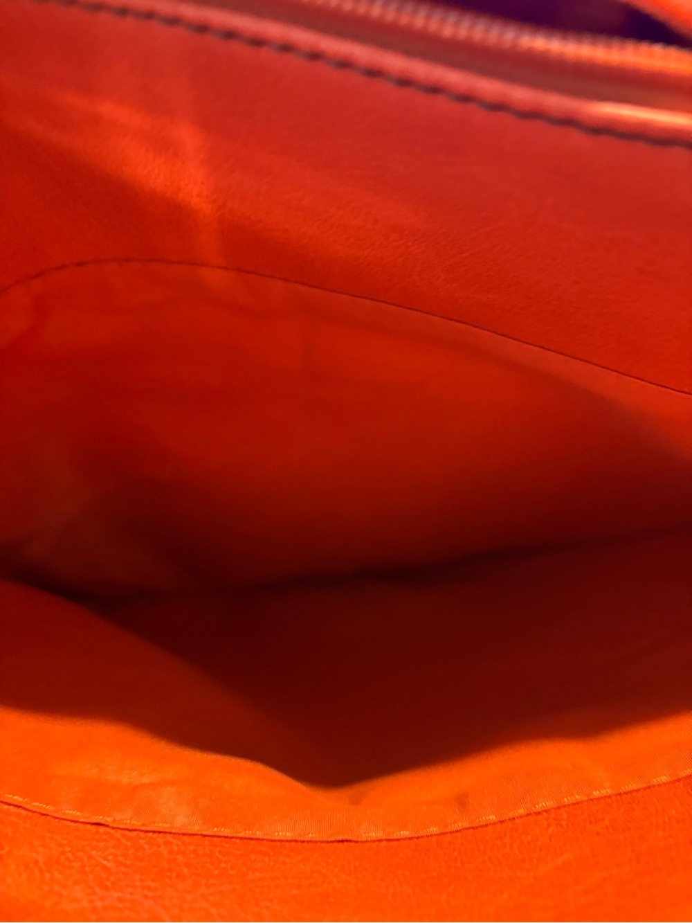 Liz Claiborne Women's Shoulder Bag in Coral Orange Leather-Style - Picture 9 of 16